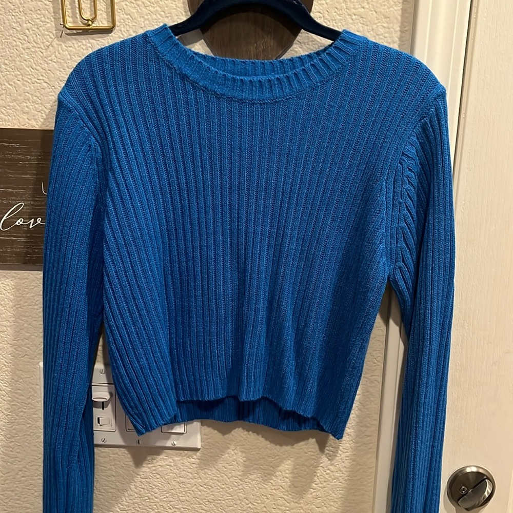 Ripped Cropped Blue Long Sleeve Sweater
